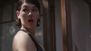 Супер горячий транссексуал трахает девушку - Горячий транссексуал трахает девушку порно